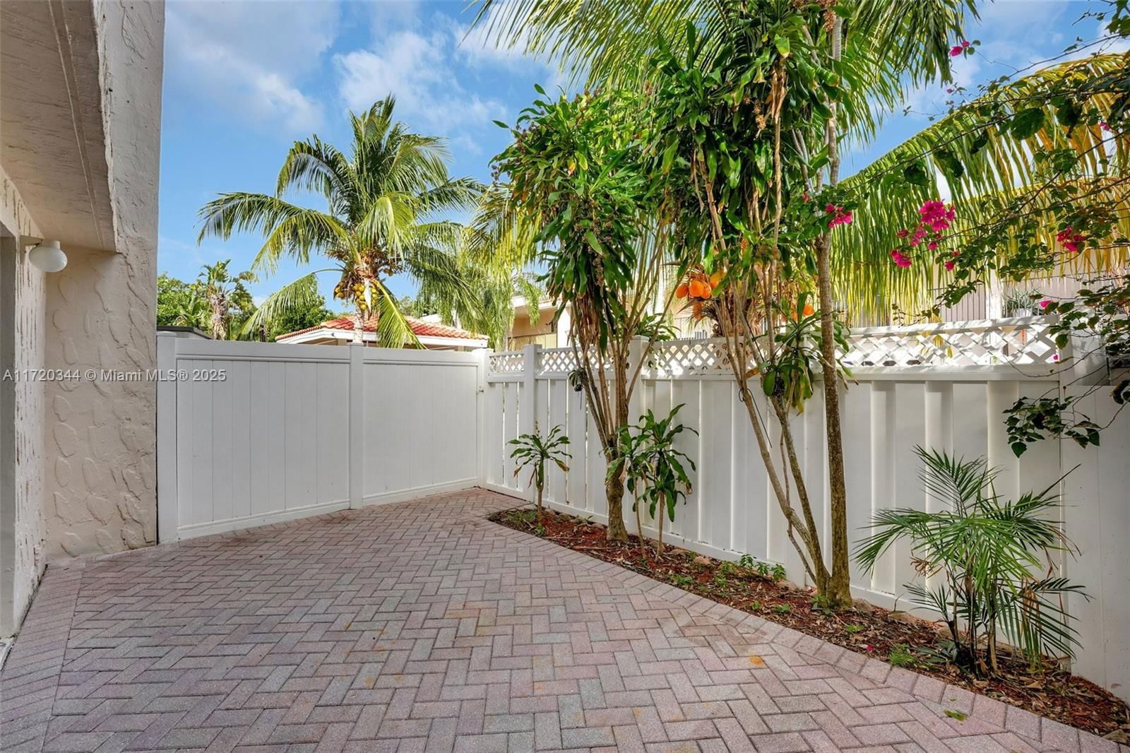Real estate property located at 232 10th Ave #232, Broward, Ibiza Condo, Pompano Beach, FL