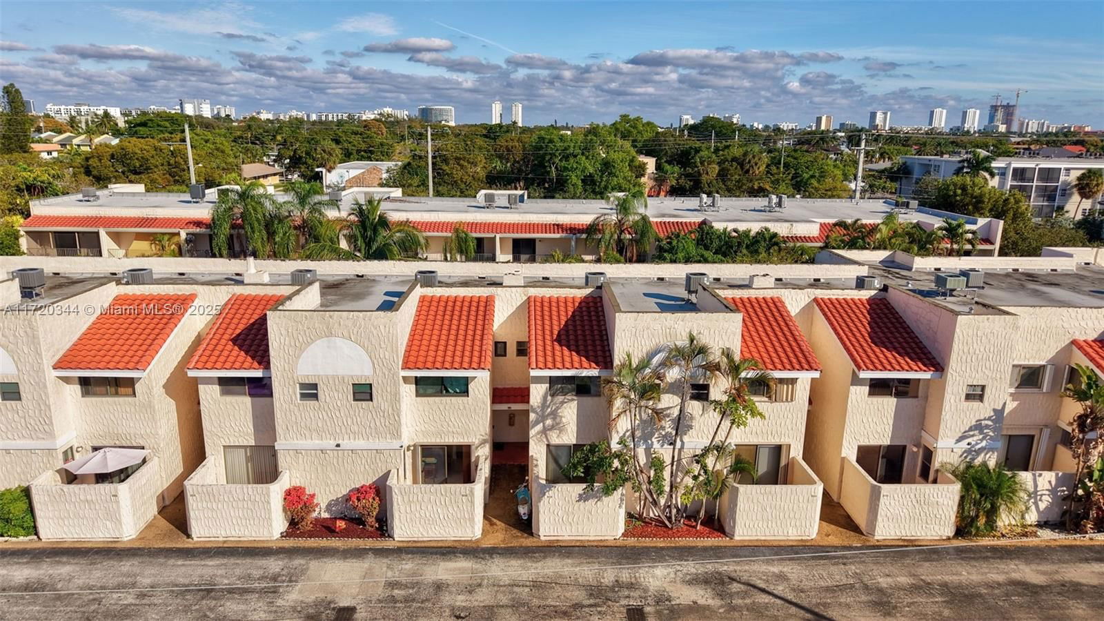 Real estate property located at 232 10th Ave #232, Broward, Ibiza Condo, Pompano Beach, FL
