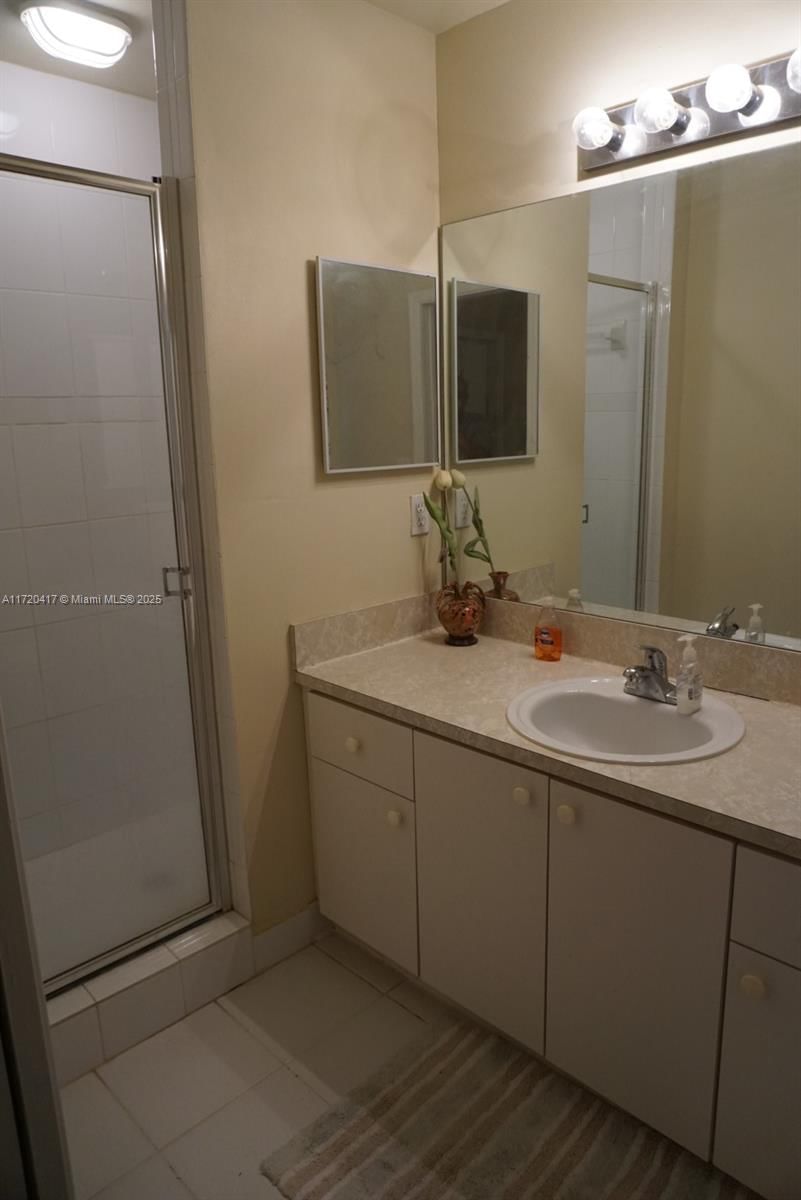 Real estate property located at 5560 43rd St, Broward, Davie Little Ranches Amen, Davie, FL