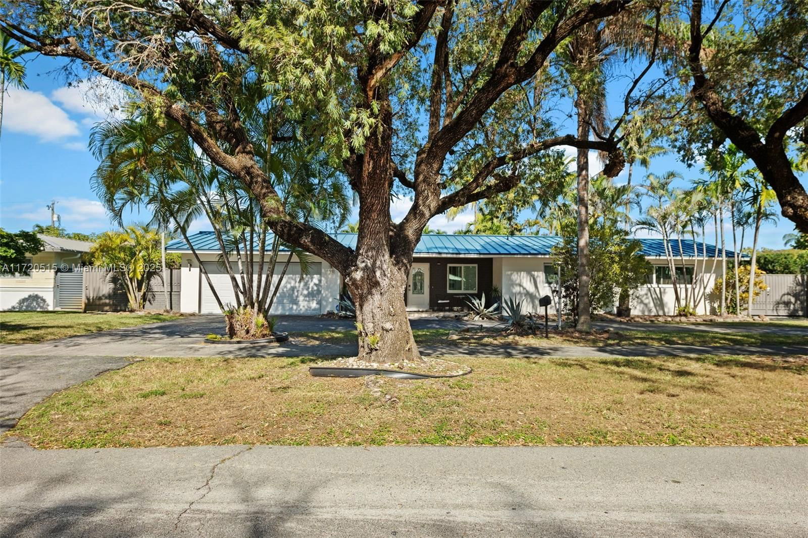 Real estate property located at 1031 Redbird Ave, Miami-Dade, NORTH BASS LAKE ESTS 1ST, Miami Springs, FL