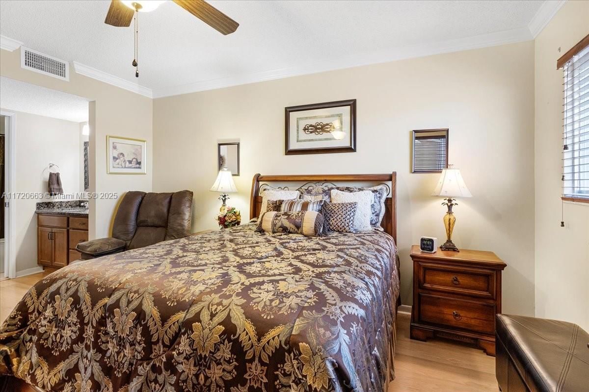 Real estate property located at 1400 131st Way #204Q, Broward, Ivanhoe East At Century V, Pembroke Pines, FL
