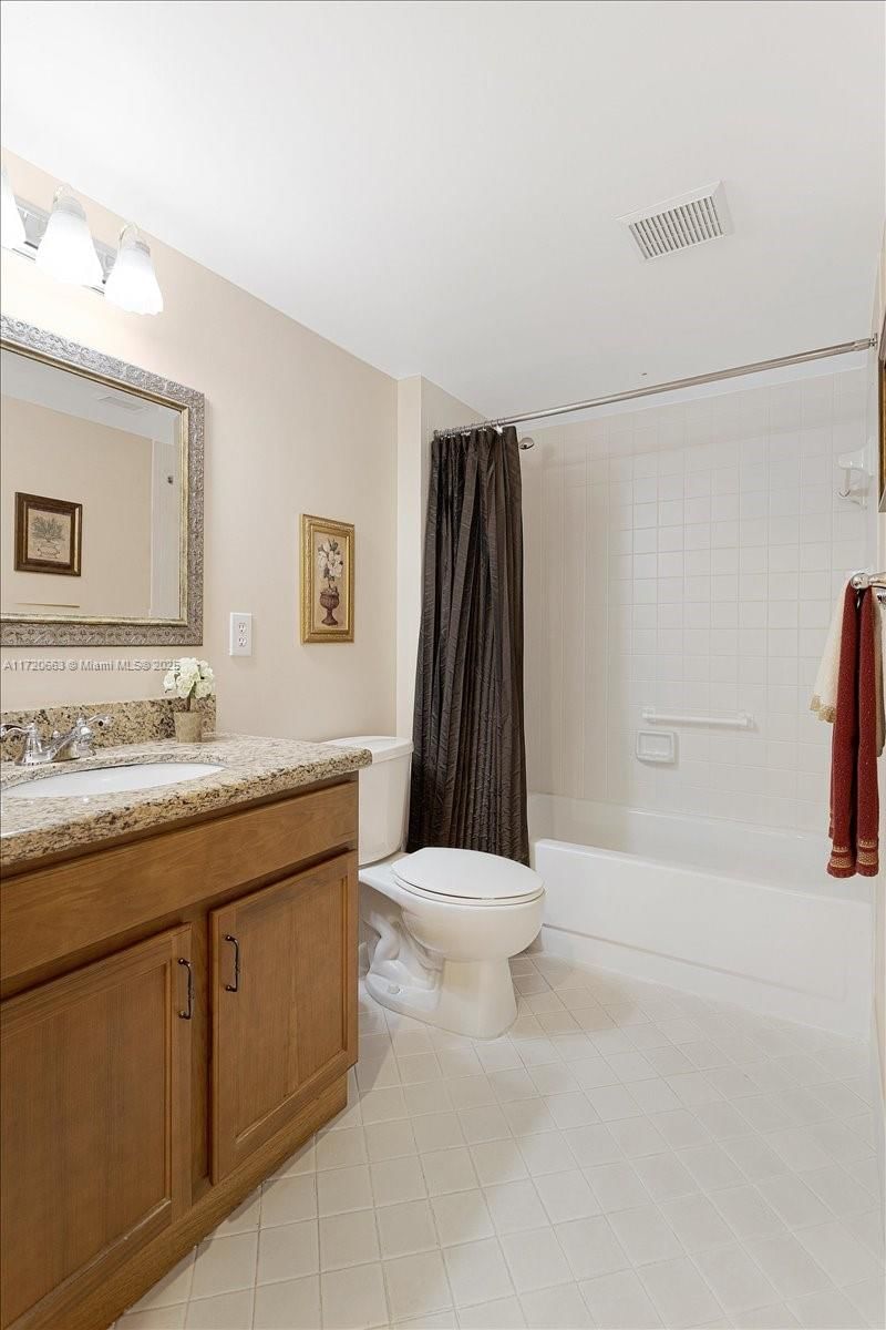 Real estate property located at 1400 131st Way #204Q, Broward, Ivanhoe East At Century V, Pembroke Pines, FL