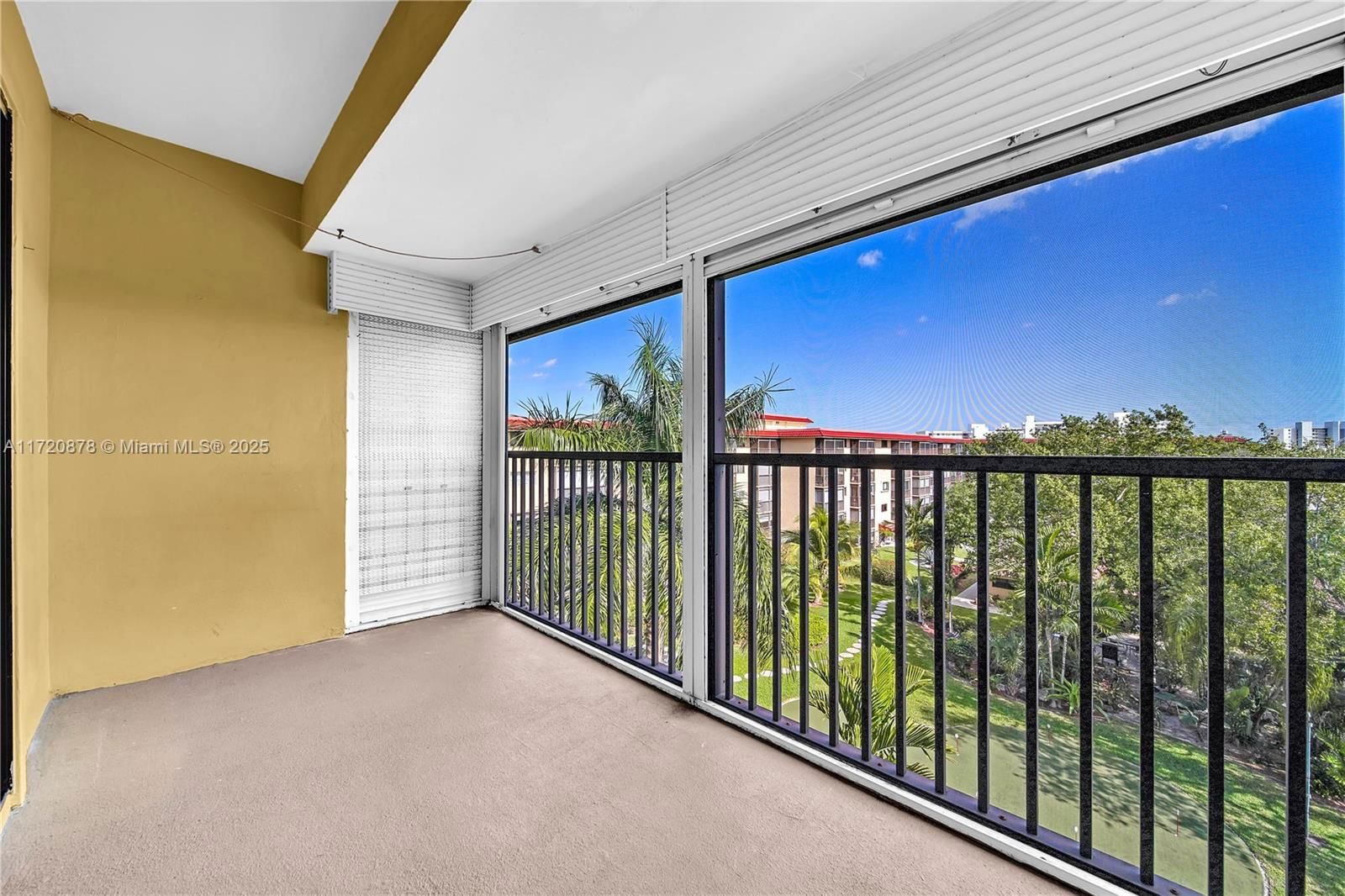 Real estate property located at 2601 14th St Cswy #521, Broward, Garden-aire Village Condo, Pompano Beach, FL