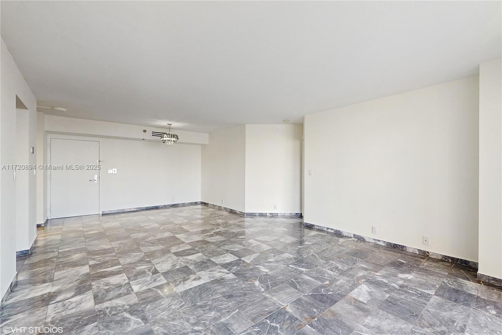 Real estate property located at 19101 36th Court #1909, Miami-dade, Mystic Pointe Condo No Th, Aventura, FL