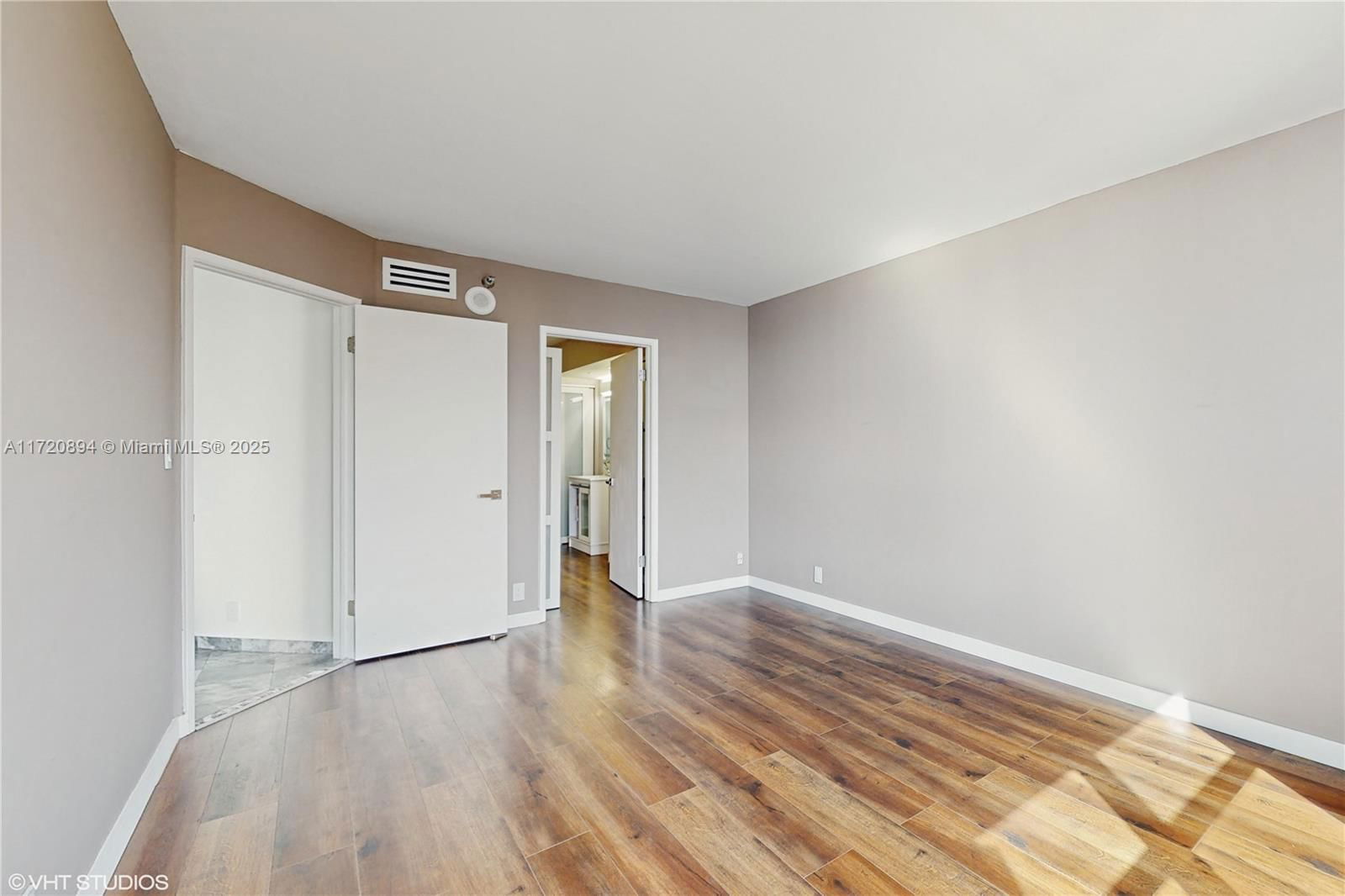 Real estate property located at 19101 36th Court #1909, Miami-dade, Mystic Pointe Condo No Th, Aventura, FL