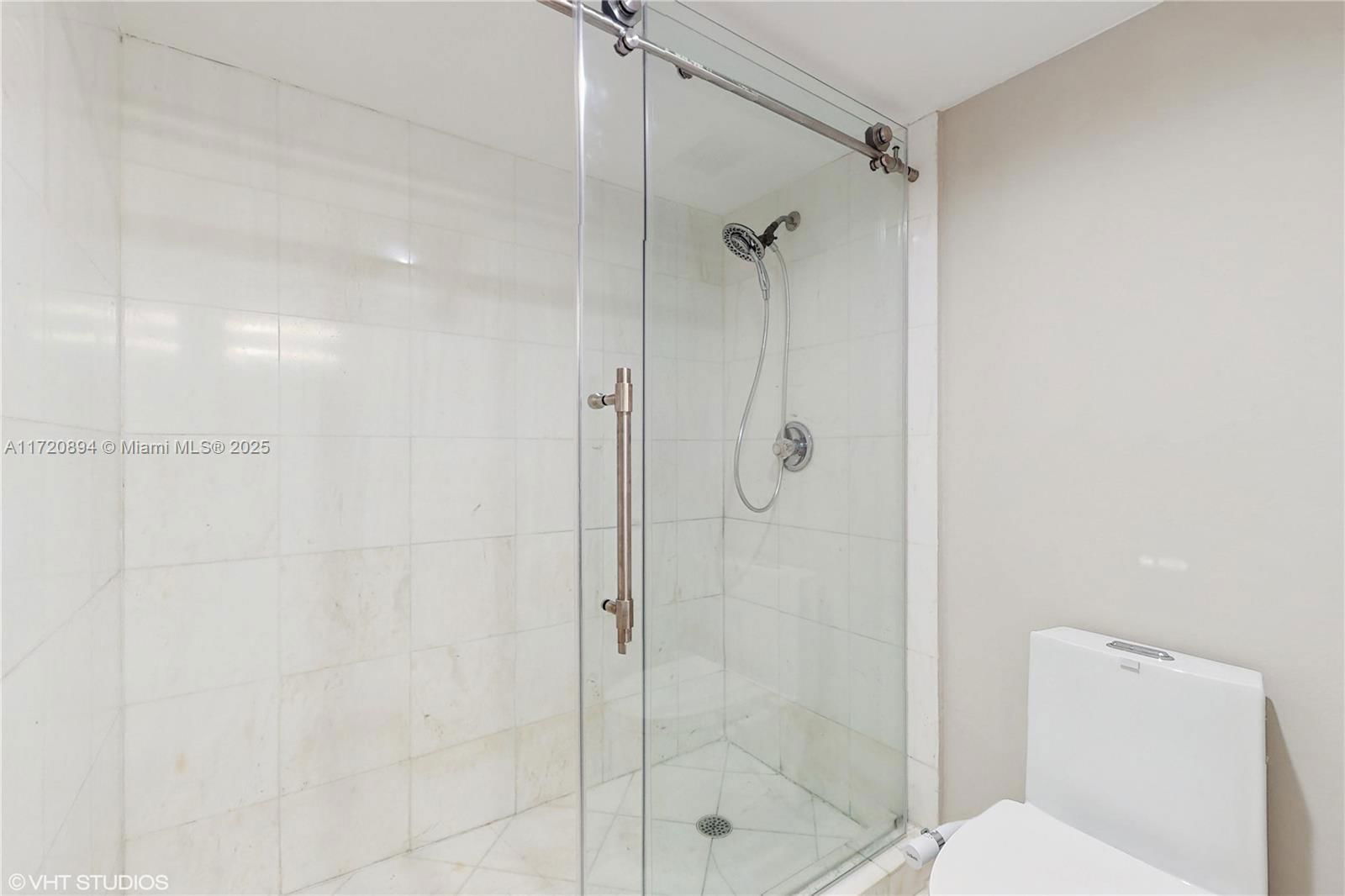 Real estate property located at 19101 36th Court #1909, Miami-dade, Mystic Pointe Condo No Th, Aventura, FL