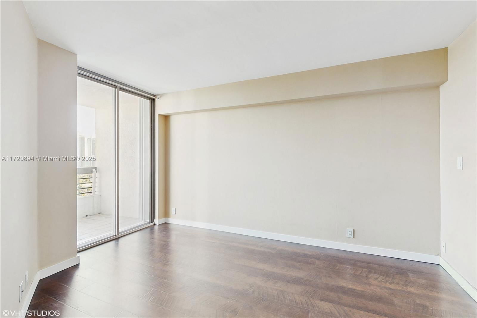 Real estate property located at 19101 36th Court #1909, Miami-dade, Mystic Pointe Condo No Th, Aventura, FL