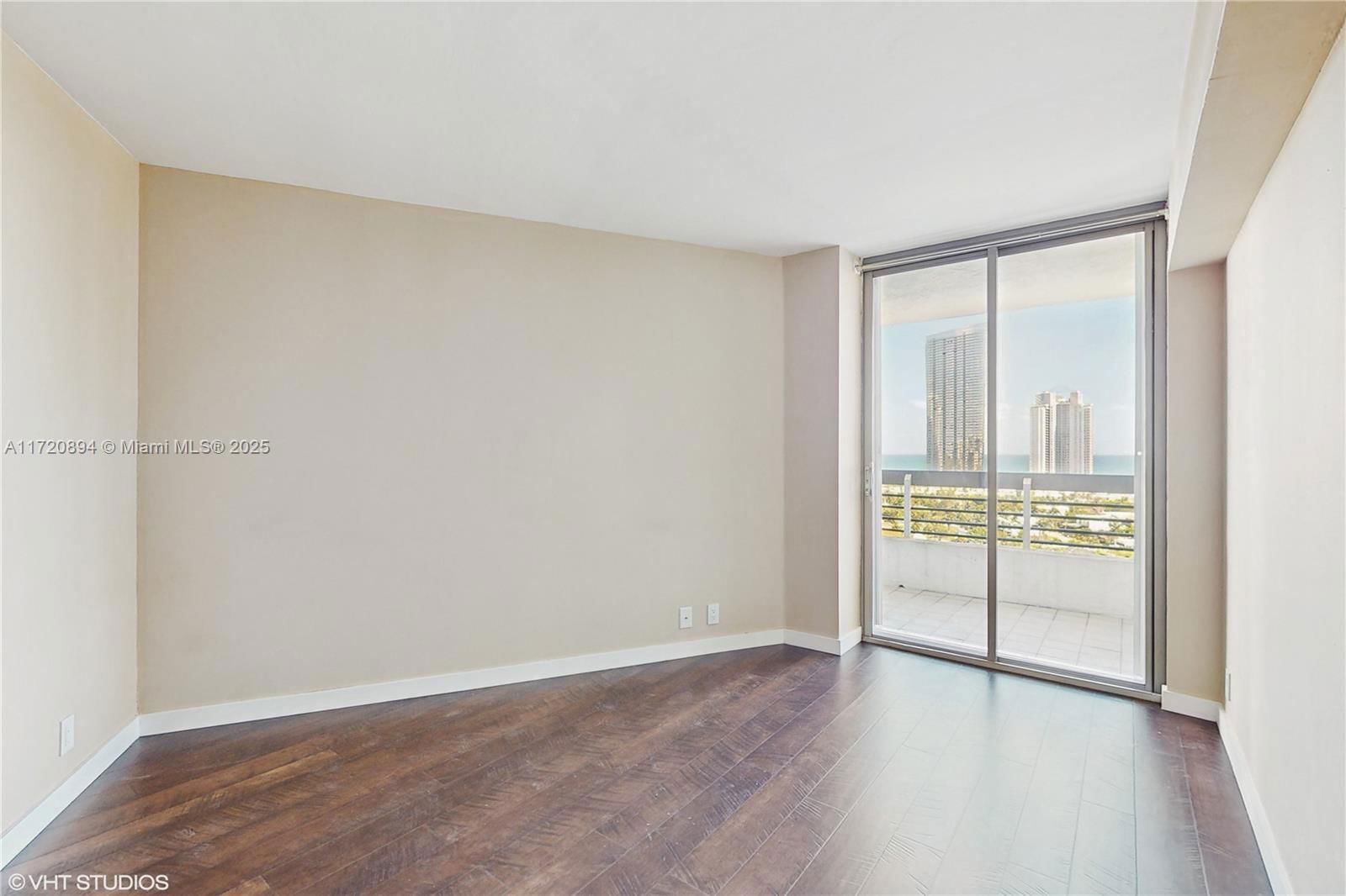 Real estate property located at 19101 36th Court #1909, Miami-dade, Mystic Pointe Condo No Th, Aventura, FL