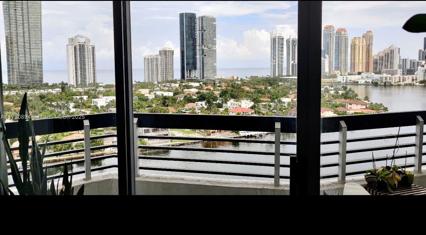 Real estate property located at 19101 36th Court #1909, Miami-dade, Mystic Pointe Condo No Th, Aventura, FL