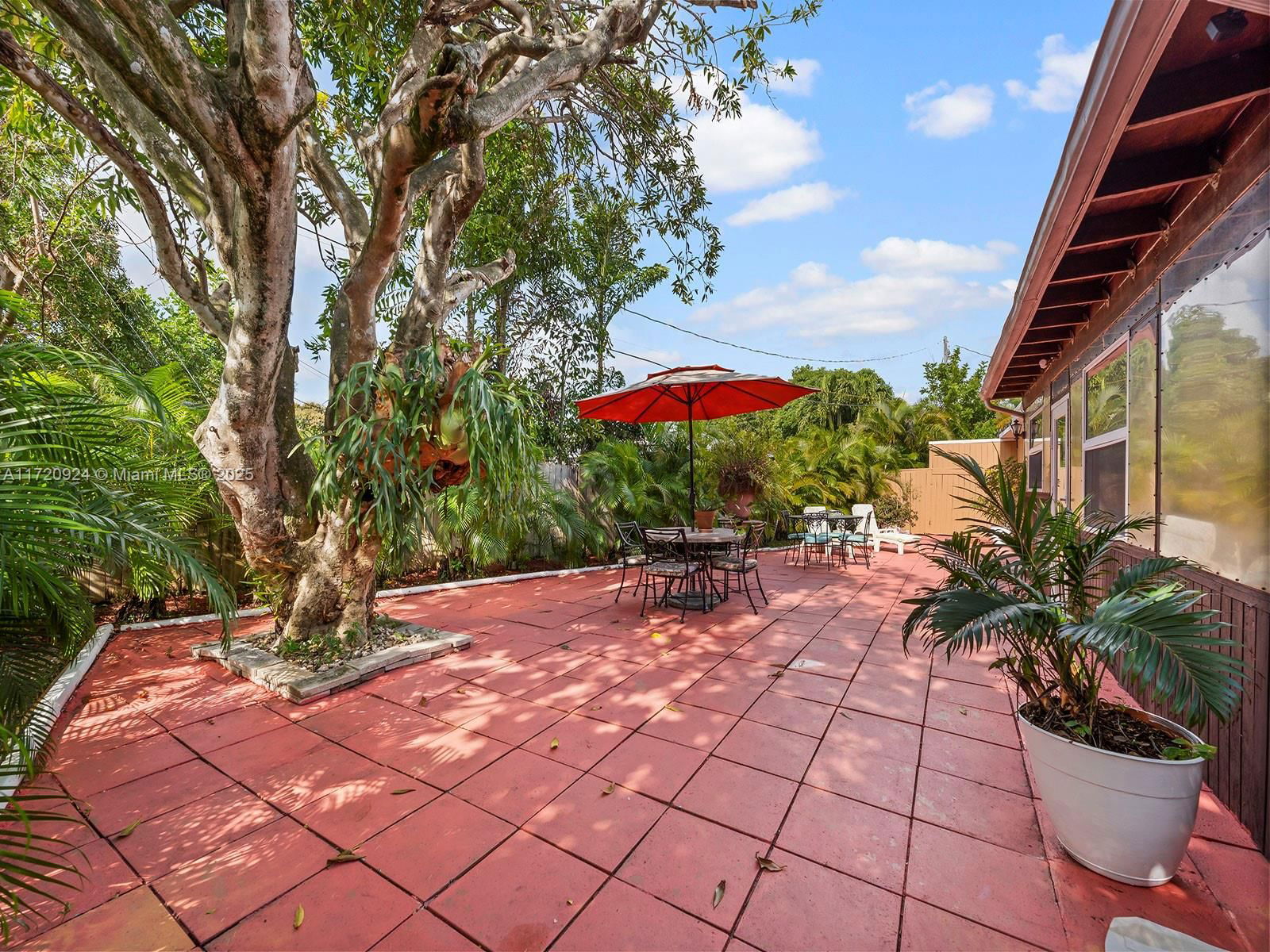 Real estate property located at 720 64th Ter, Broward, Boulevard Heights Sec Ten, Pembroke Pines, FL