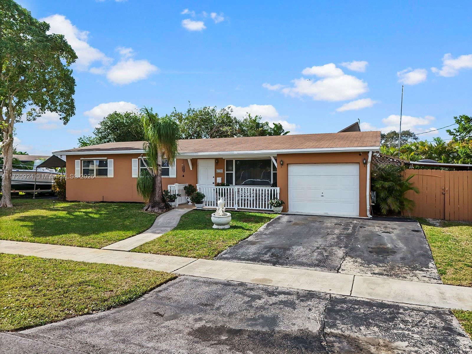 Real estate property located at 720 64th Ter, Broward, Boulevard Heights Sec Ten, Pembroke Pines, FL