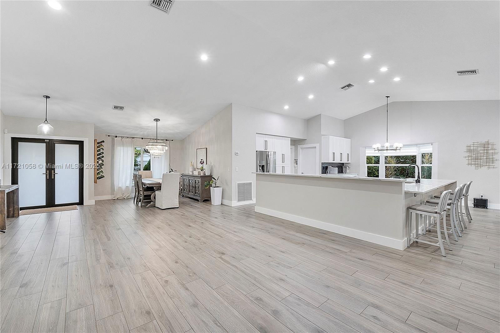 Real estate property located at 1740 93rd Terrace, Broward, Jacaranda Lakes Section E, Plantation, FL
