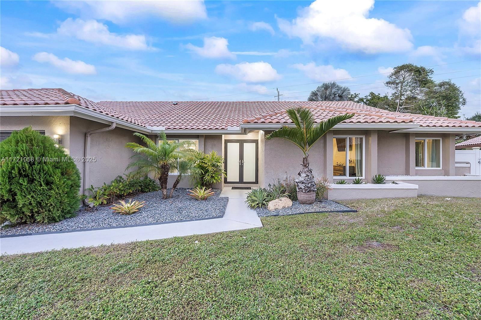 Real estate property located at 1740 93rd Terrace, Broward, Jacaranda Lakes Section E, Plantation, FL