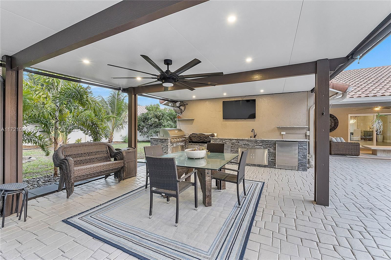 Real estate property located at 1740 93rd Terrace, Broward, Jacaranda Lakes Section E, Plantation, FL