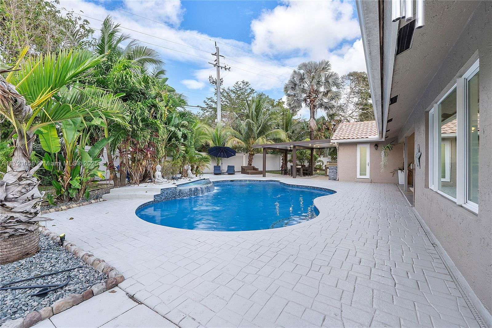 Real estate property located at 1740 93rd Terrace, Broward, Jacaranda Lakes Section E, Plantation, FL