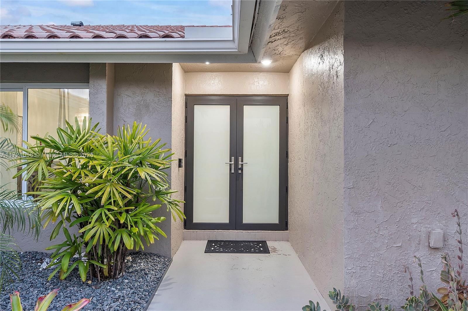 Real estate property located at 1740 93rd Terrace, Broward, Jacaranda Lakes Section E, Plantation, FL