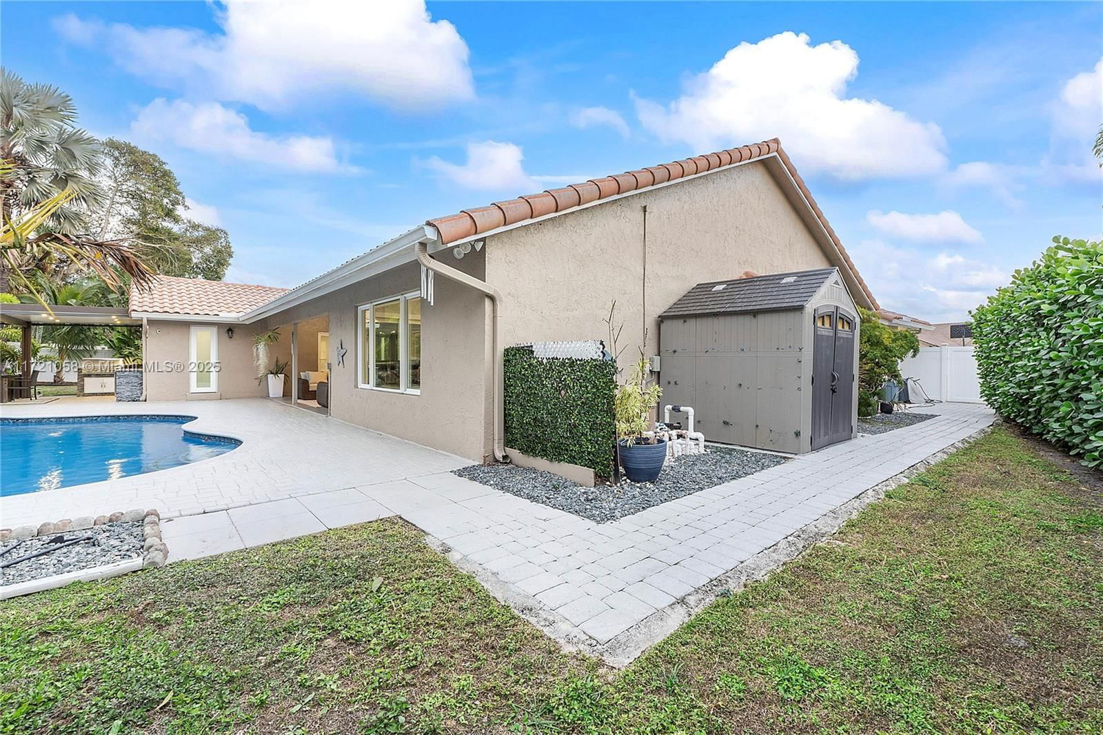 Real estate property located at 1740 93rd Terrace, Broward, Jacaranda Lakes Section E, Plantation, FL