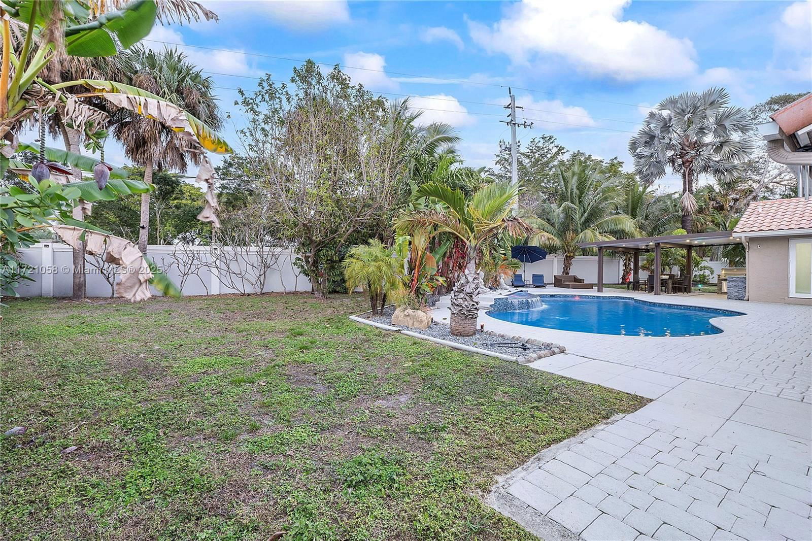 Real estate property located at 1740 93rd Terrace, Broward, Jacaranda Lakes Section E, Plantation, FL