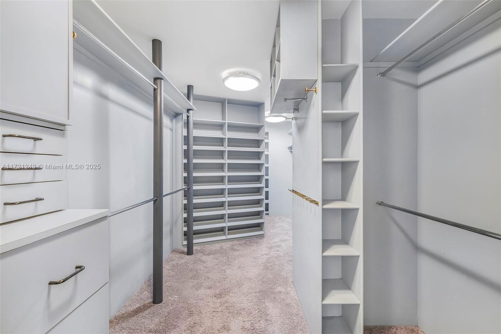Real estate property located at 11113 Biscayne Blvd #1858, Miami-dade, Jockey Club Iii Condo, Miami, FL