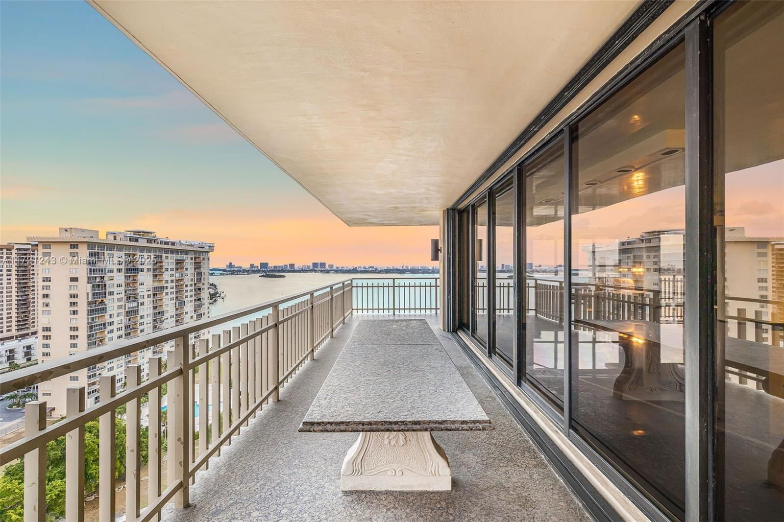 Real estate property located at 11113 Biscayne Blvd #1858, Miami-dade, Jockey Club Iii Condo, Miami, FL