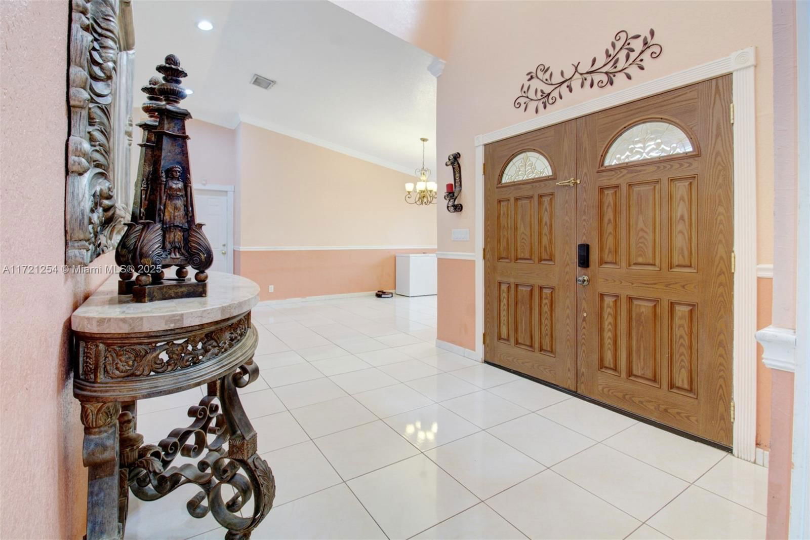 Real estate property located at 7205 Augusta Dr, Miami-dade, North Links Country Club, Hialeah, FL