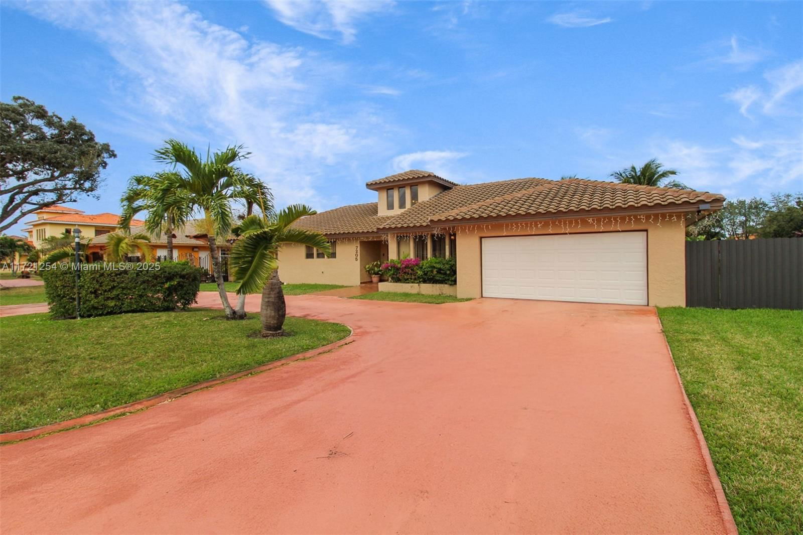 Real estate property located at 7205 Augusta Dr, Miami-dade, North Links Country Club, Hialeah, FL