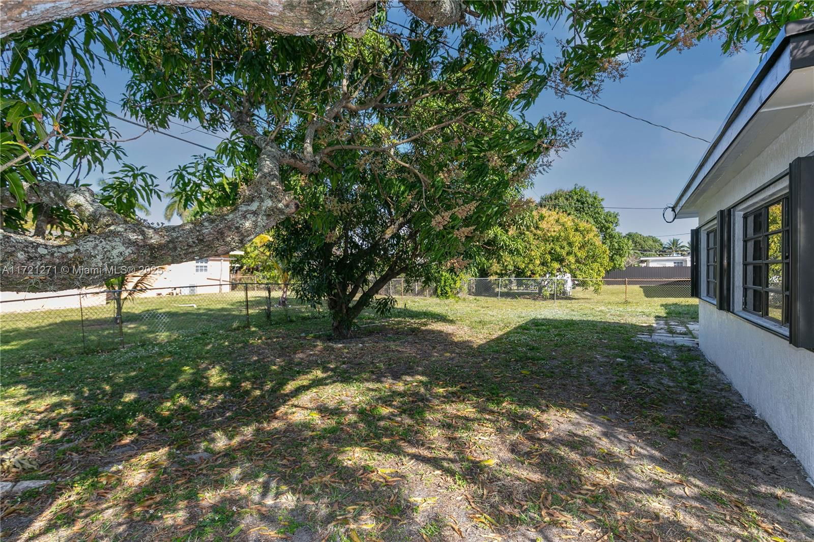 Real estate property located at 3921 174th St, Miami-dade, Carol City, Miami Gardens, FL