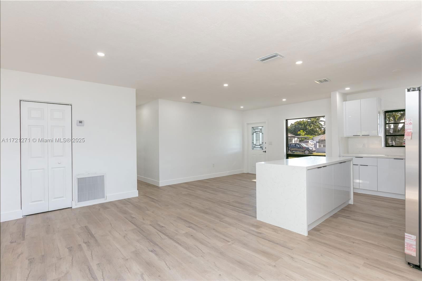 Real estate property located at 3921 174th St, Miami-dade, Carol City, Miami Gardens, FL