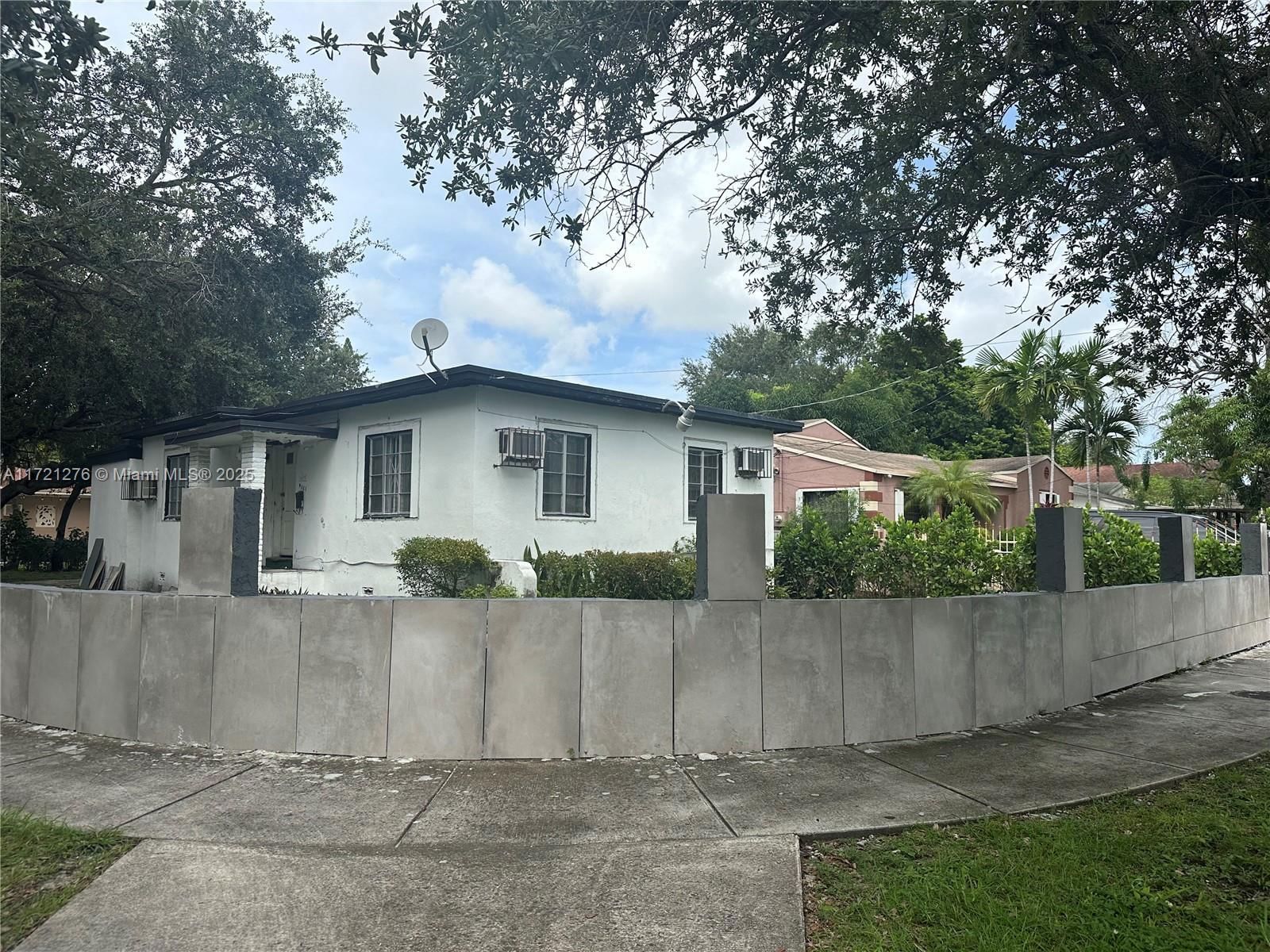 Real estate property located at 4101 3rd Ave, Miami-dade, Columbia Park Corr Pl, Miami, FL