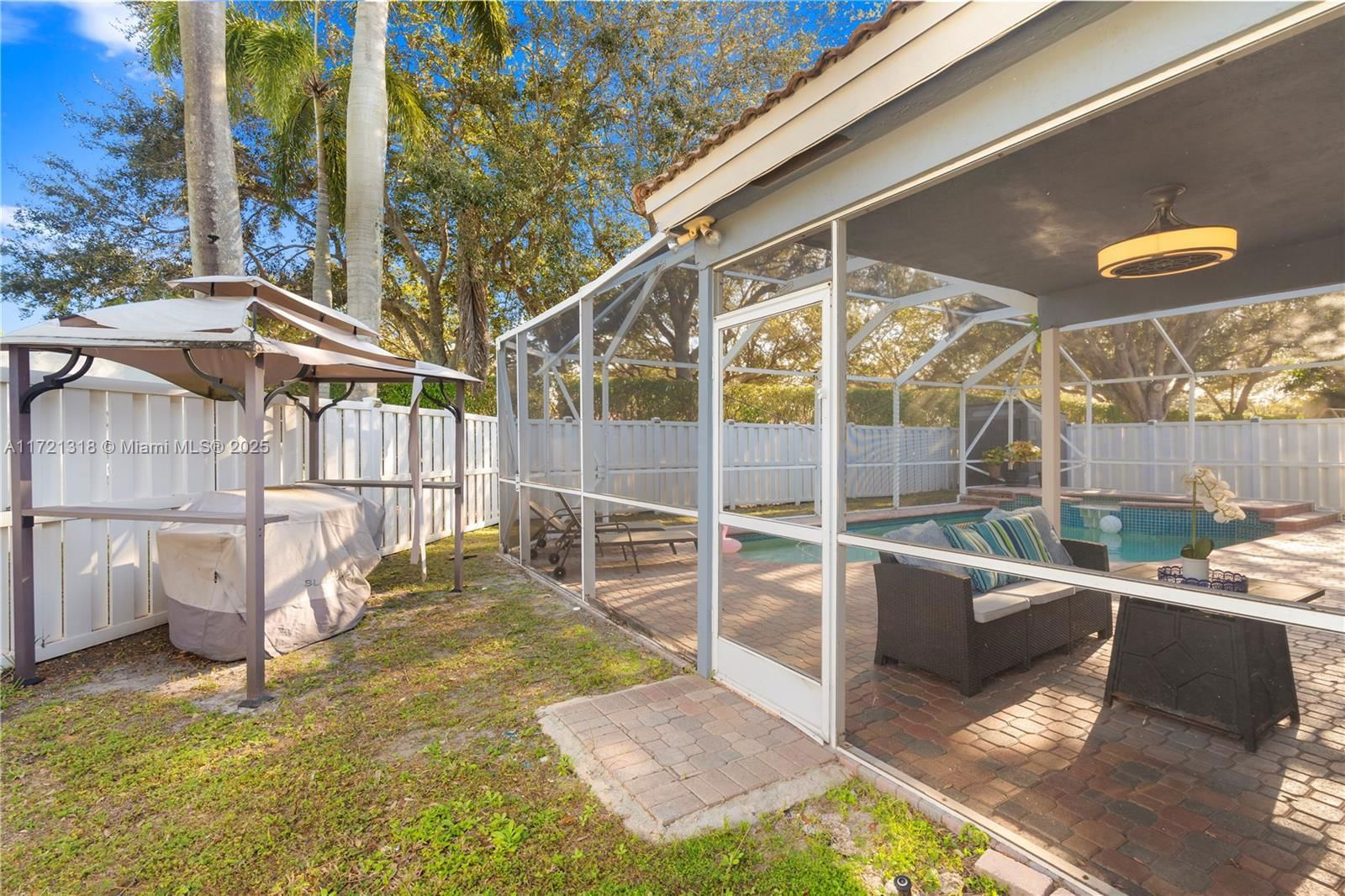 Real estate property located at 1131 143rd Ave, Broward, Pembroke Falls Phase 6, Pembroke Pines, FL
