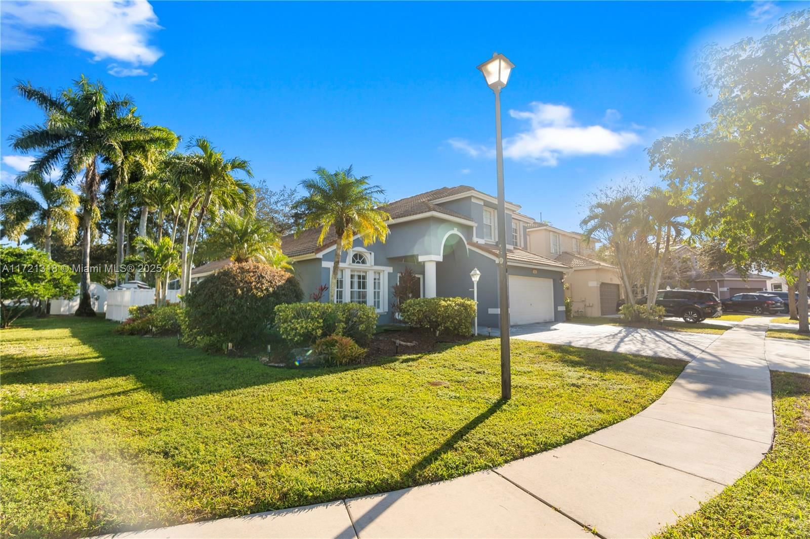 Real estate property located at 1131 143rd Ave, Broward, Pembroke Falls Phase 6, Pembroke Pines, FL