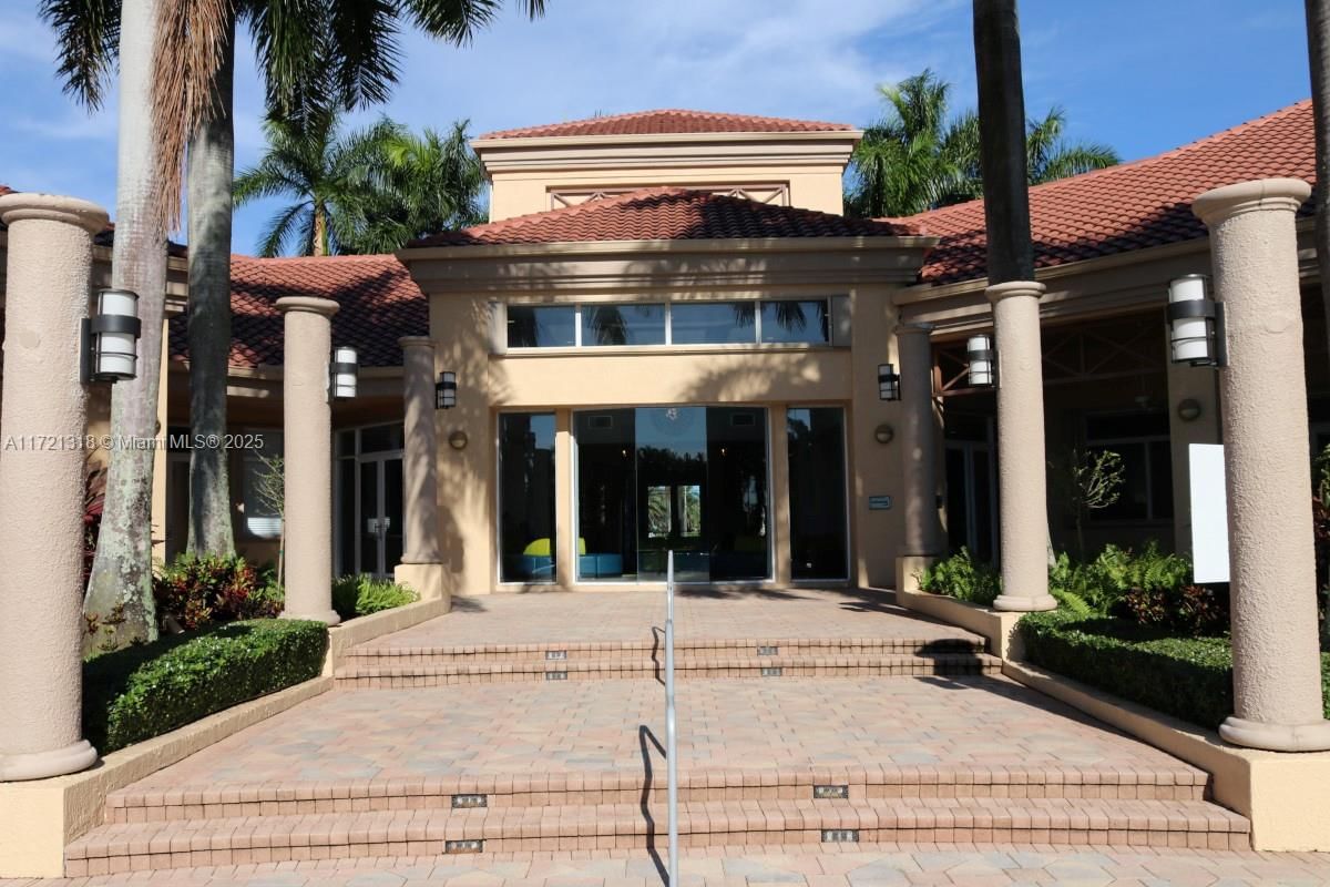 Real estate property located at 1131 143rd Ave, Broward, Pembroke Falls Phase 6, Pembroke Pines, FL