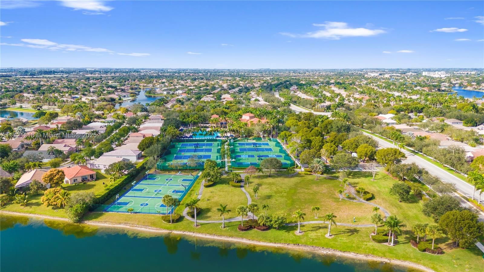 Real estate property located at 1131 143rd Ave, Broward, Pembroke Falls Phase 6, Pembroke Pines, FL