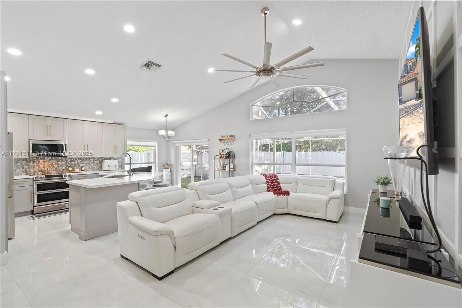 Real estate property located at 1131 143rd Ave, Broward, Pembroke Falls Phase 6, Pembroke Pines, FL