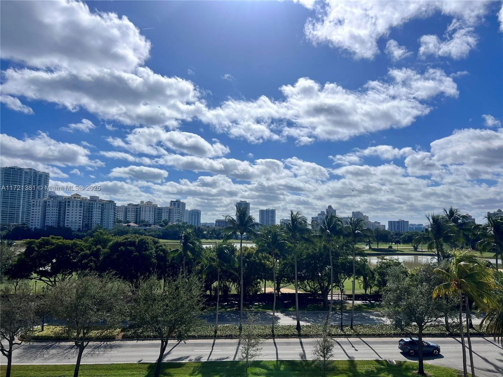 Real estate property located at 3625 Country Club Dr #504, Miami-dade, Aventura Eldorado Condo, Aventura, FL