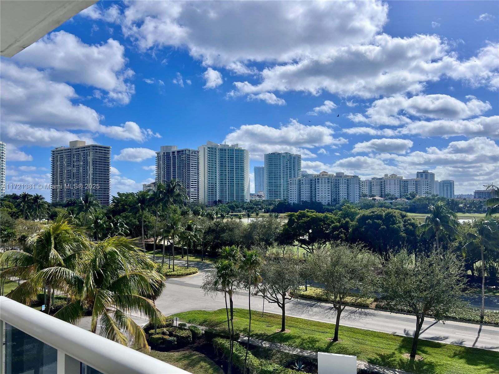 Real estate property located at 3625 Country Club Dr #504, Miami-dade, Aventura Eldorado Condo, Aventura, FL
