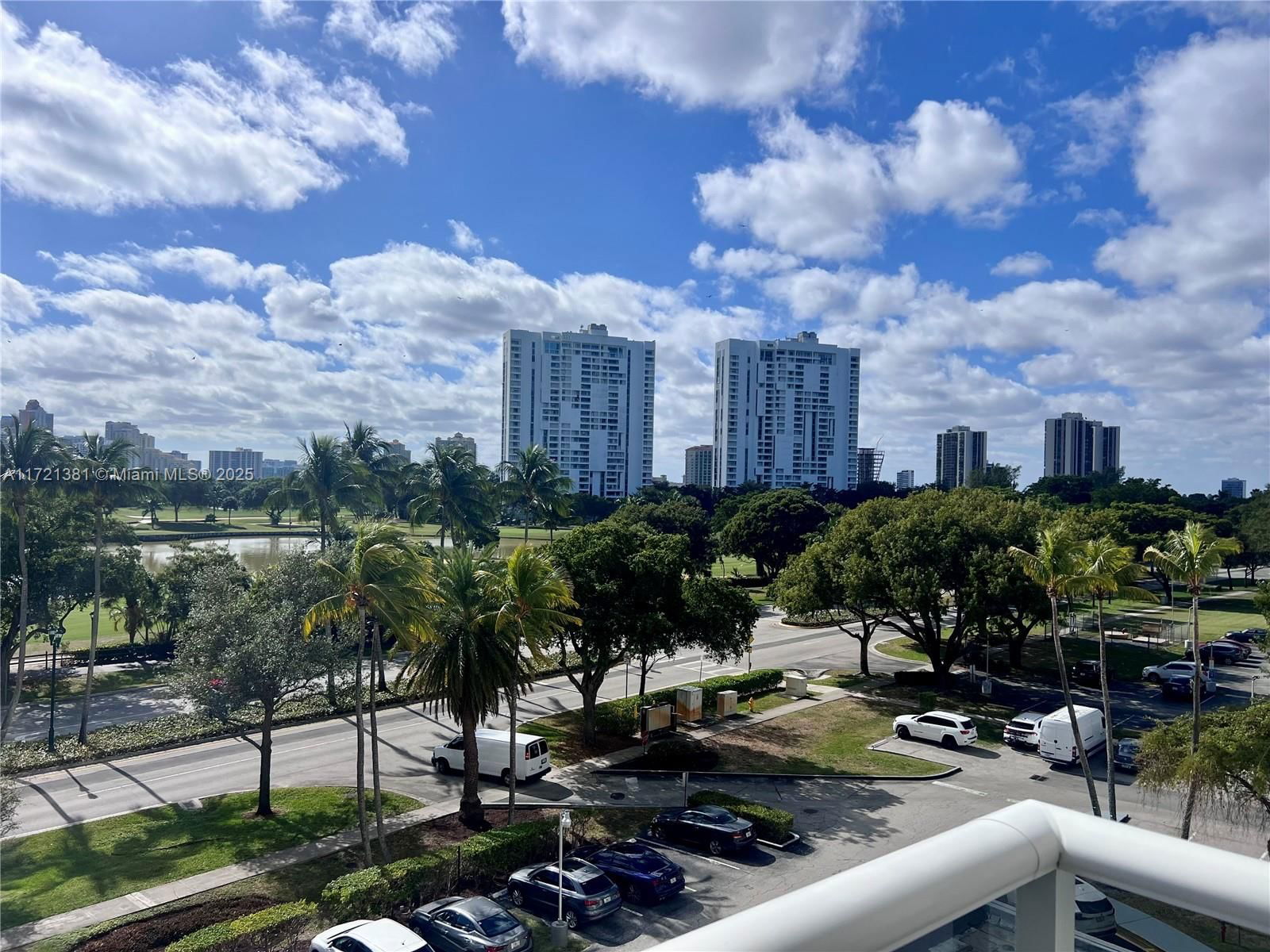 Real estate property located at 3625 Country Club Dr #504, Miami-dade, Aventura Eldorado Condo, Aventura, FL