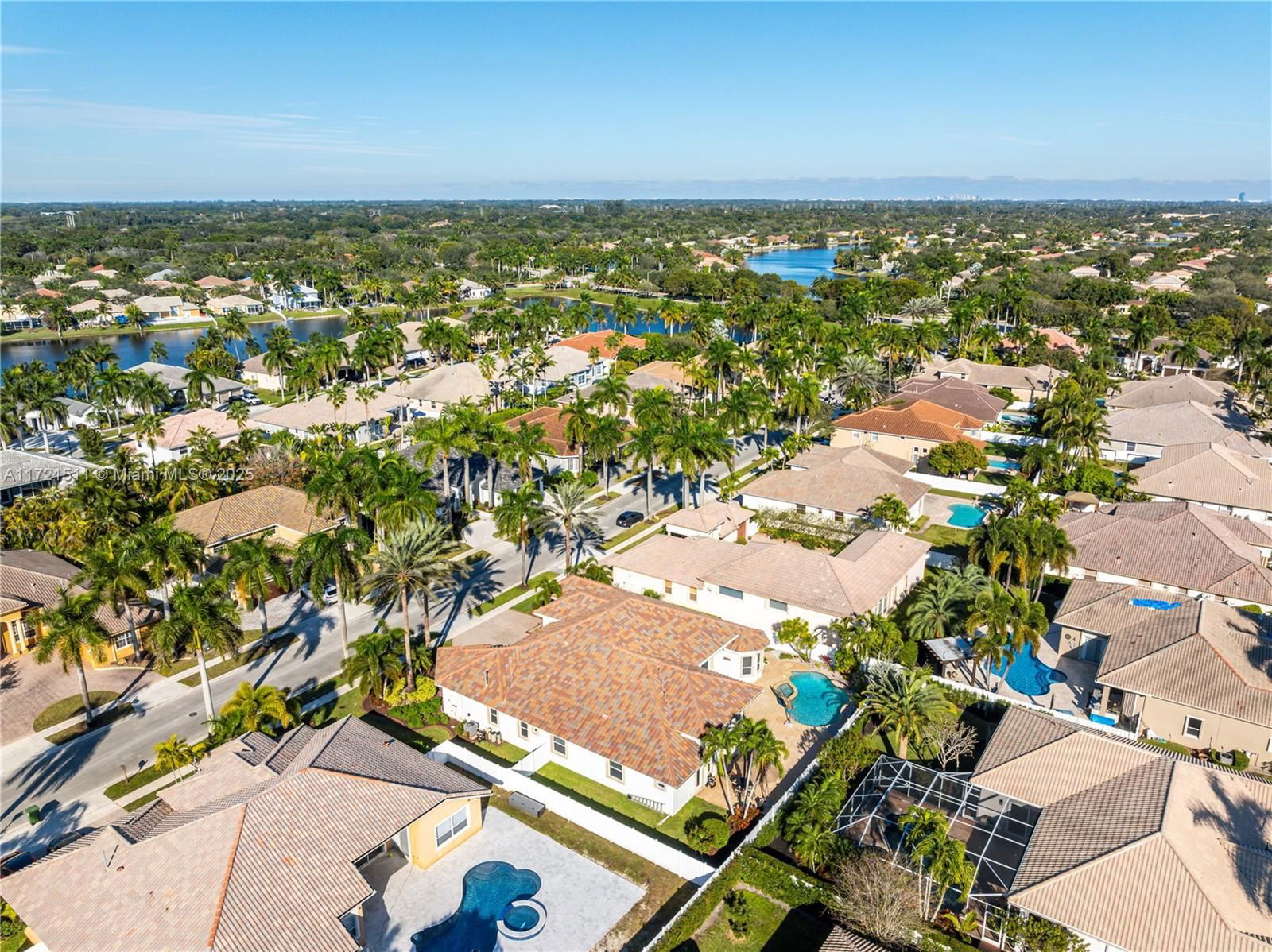 Real estate property located at 13750 18th Ct, Broward, Pembroke Falls -phase 4, Pembroke Pines, FL