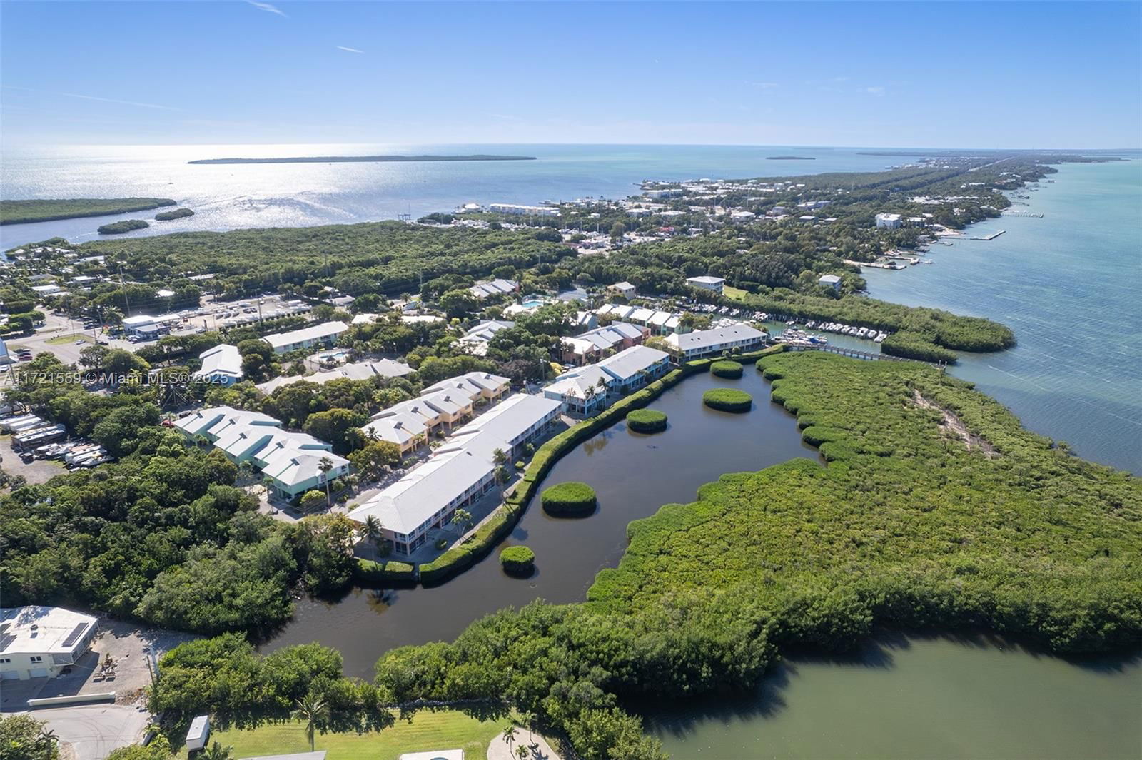 Real estate property located at 9826 Leeward Ave #9826, Monroe, Landings Of Largo Ii, Key Largo, FL