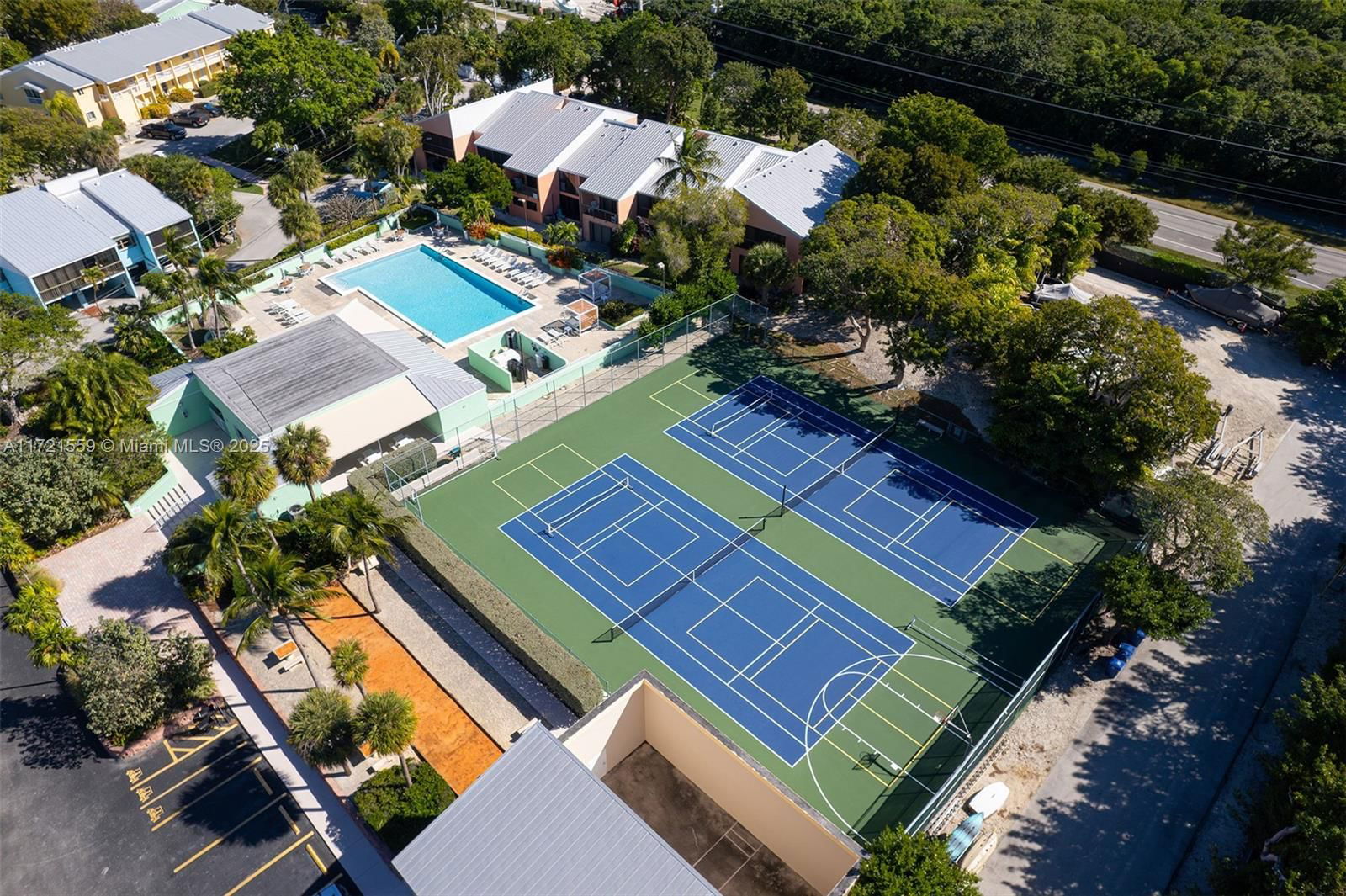 Real estate property located at 9826 Leeward Ave #9826, Monroe, Landings Of Largo Ii, Key Largo, FL