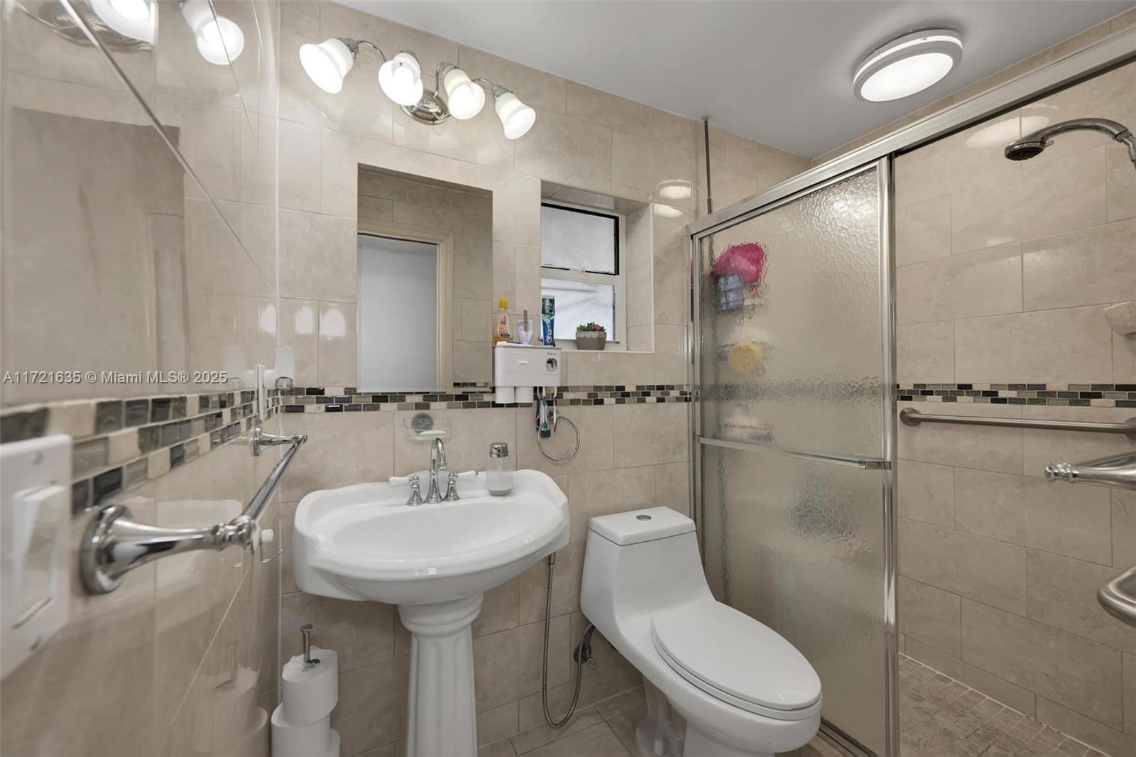 Real estate property located at 462 39th St, Miami-dade, Hialeah 14th Addn Rev Pl, Hialeah, FL