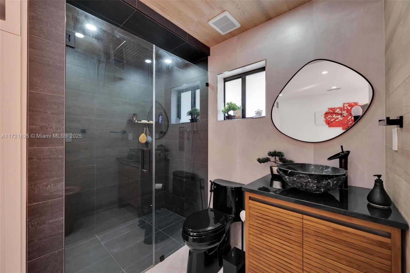 Real estate property located at 462 39th St, Miami-dade, Hialeah 14th Addn Rev Pl, Hialeah, FL