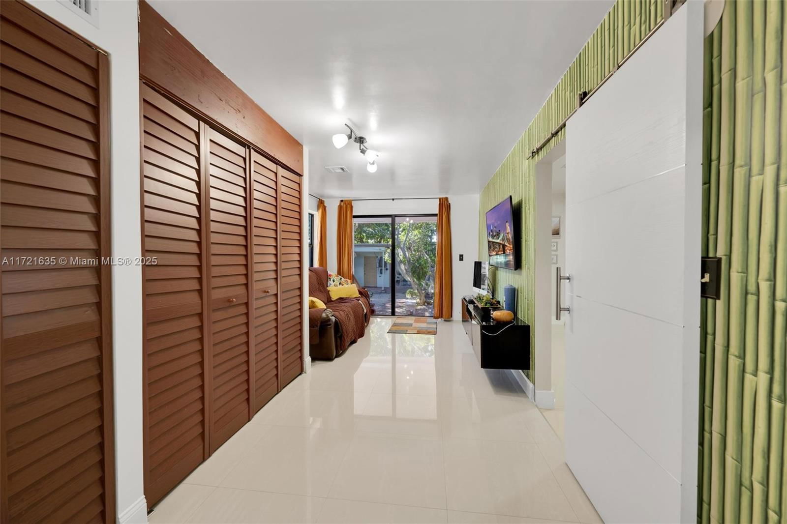Real estate property located at 462 39th St, Miami-dade, Hialeah 14th Addn Rev Pl, Hialeah, FL