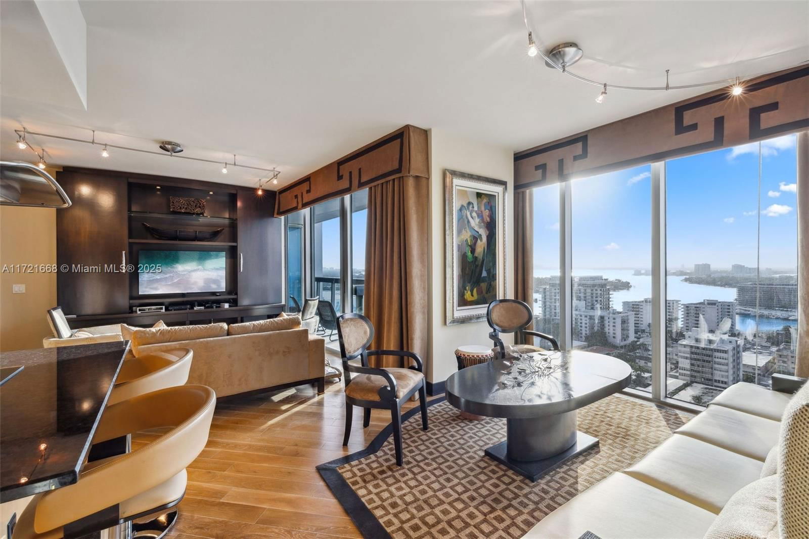 Real estate property located at 6899 Collins Ave #2003, Miami-dade, North Carillon Beach Cond, Miami Beach, FL
