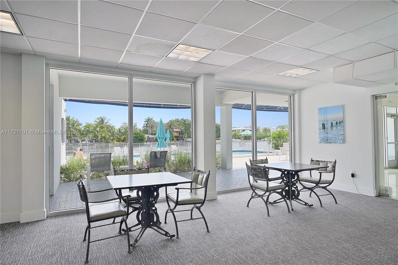 Real estate property located at 9381 Bay Harbor Dr #401N, Miami-dade, London Towers Condo, Bay Harbor Islands, FL