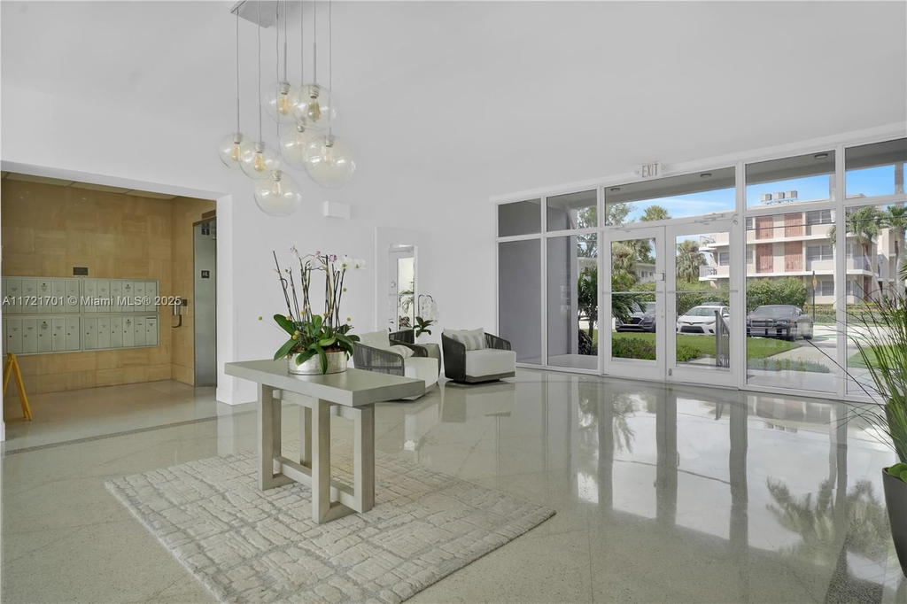 Real estate property located at 9381 Bay Harbor Dr #401N, Miami-dade, London Towers Condo, Bay Harbor Islands, FL