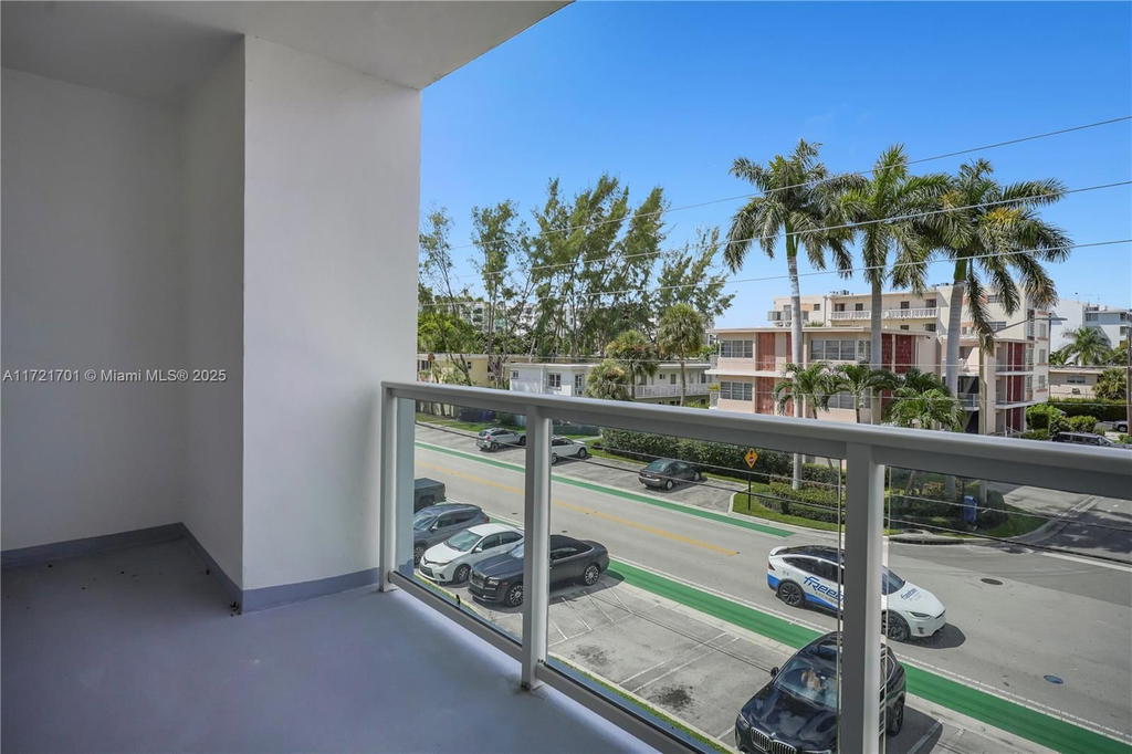 Real estate property located at 9381 Bay Harbor Dr #401N, Miami-dade, London Towers Condo, Bay Harbor Islands, FL