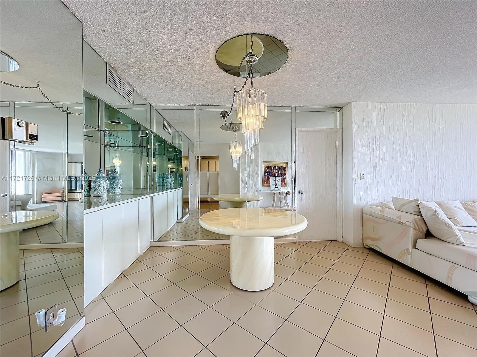 Real estate property located at 20225 34th Ct #817, Miami-dade, Delvista Towers Condo, Aventura, FL