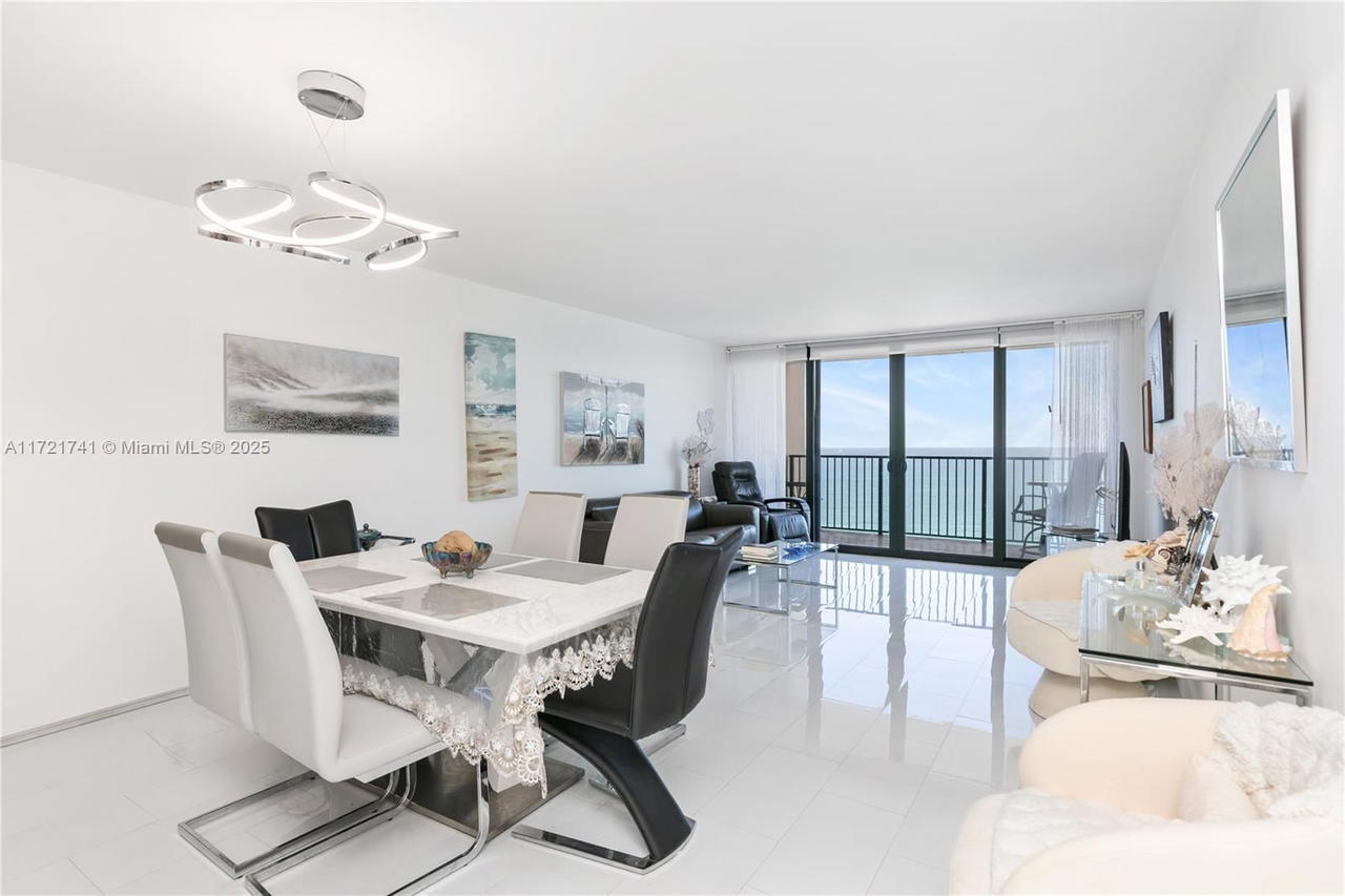 Real estate property located at 2201 Ocean Dr #1602, Broward, Quadomain Tower I And Iv, Hollywood, FL