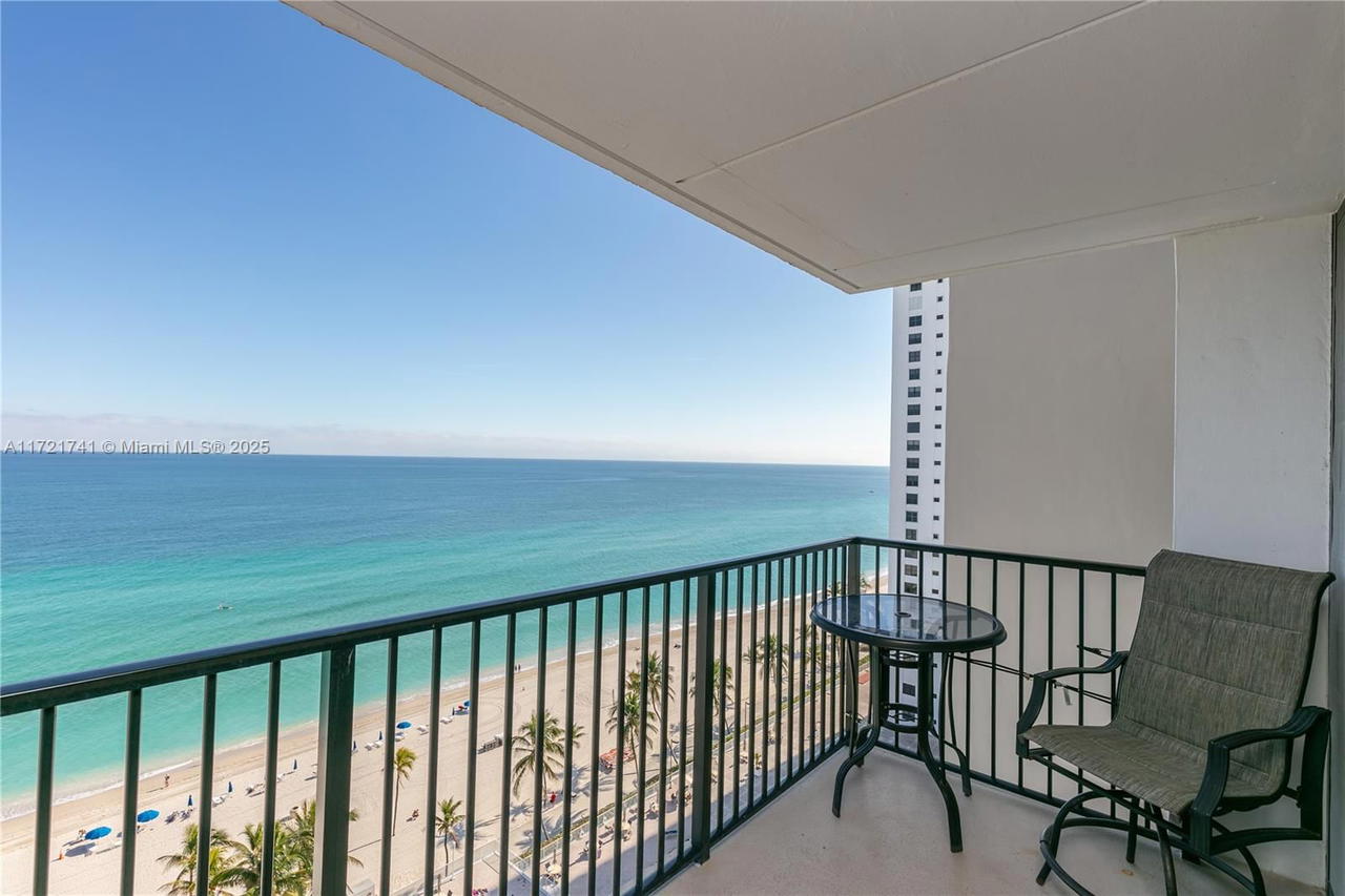 Real estate property located at 2201 Ocean Dr #1602, Broward, Quadomain Tower I And Iv, Hollywood, FL
